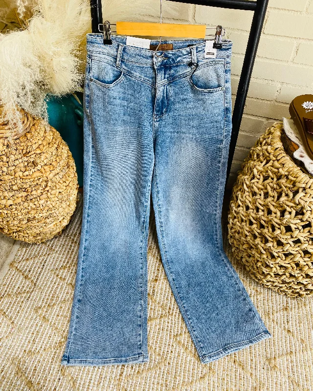 Iris High Rise Retro Jean