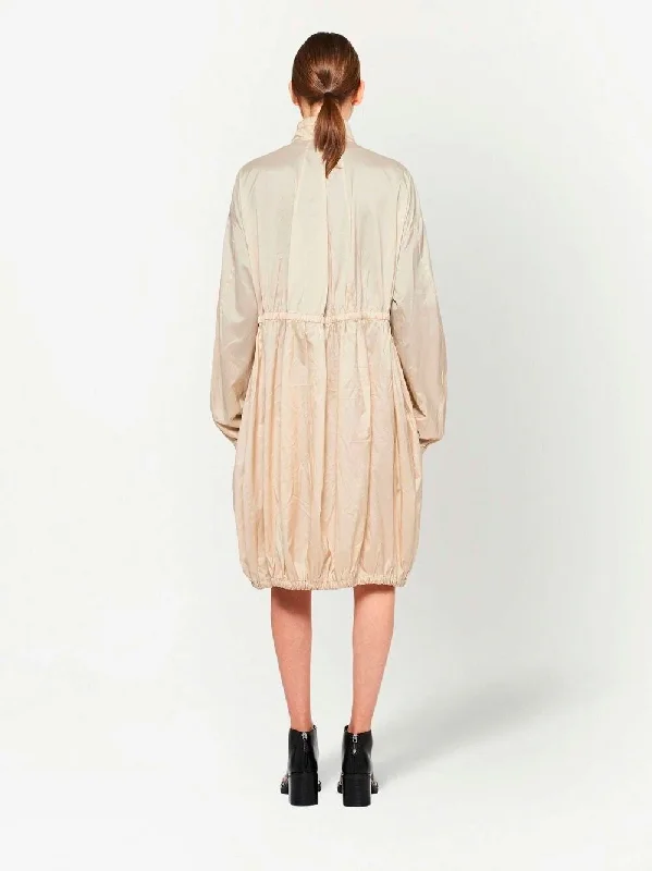 Technical silk trench