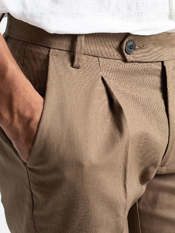 BROWN PLEATED PANTS